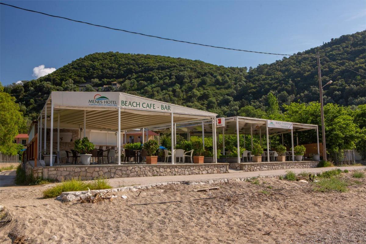 Menes Hotel Geni  Exterior photo