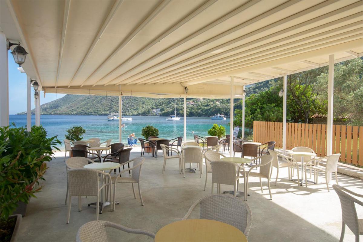 Menes Hotel Geni  Exterior photo